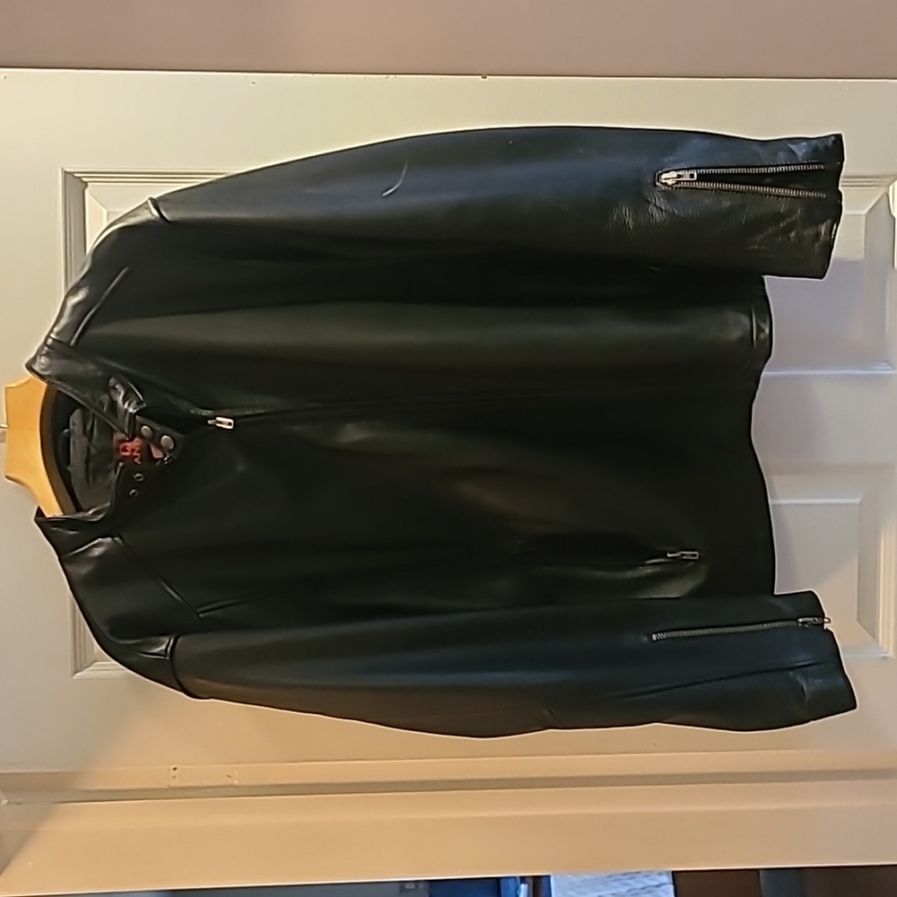 DANIER Men's Leather Biker Jacket.